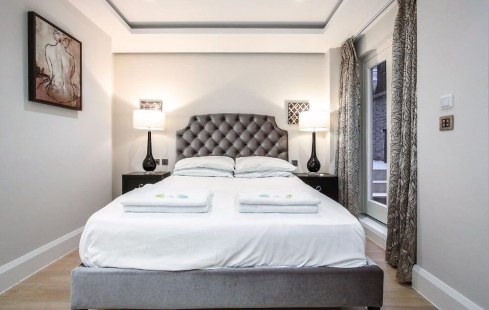 Eson2 - The Saint Stephen's Gardens Mansion II