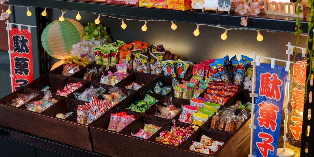 KUROMON Crystal Hotel