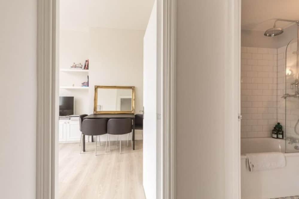 Eson2 - The Sinclair Road Nest