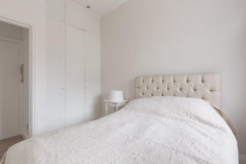 Eson2 - The Sinclair Road Nest