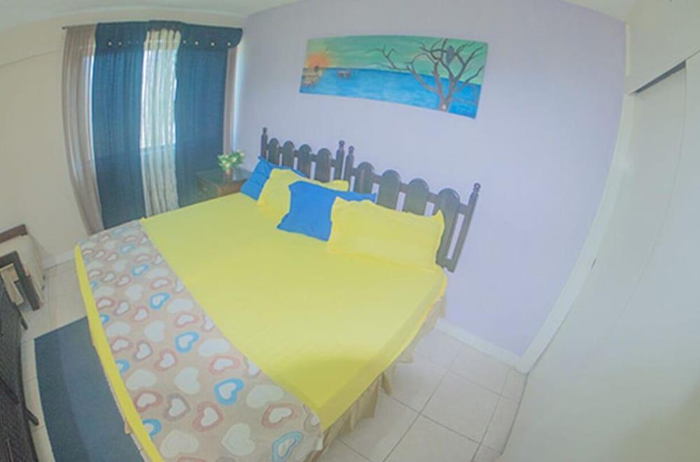 Sword Fish Beach Suite at Turtle Towers