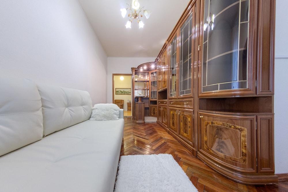 Apartments on Marata 14