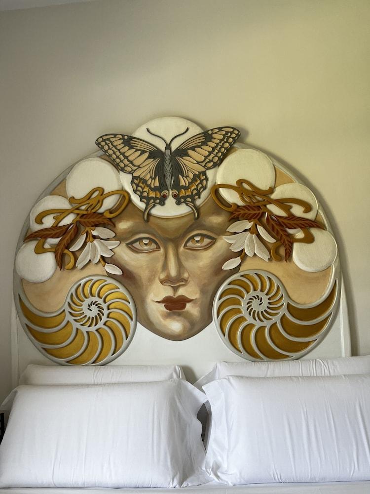 Boutique Hostal Salinas