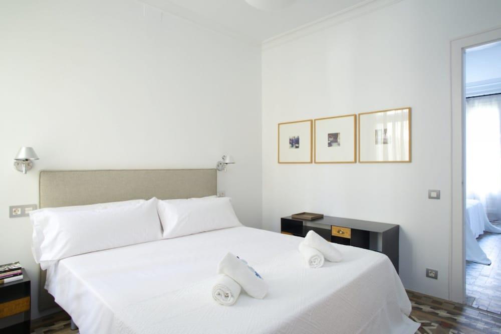 BarcelonaForRent The Claris Suites