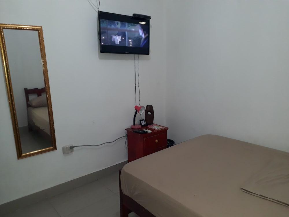 Hostal Brisas Calobreñas