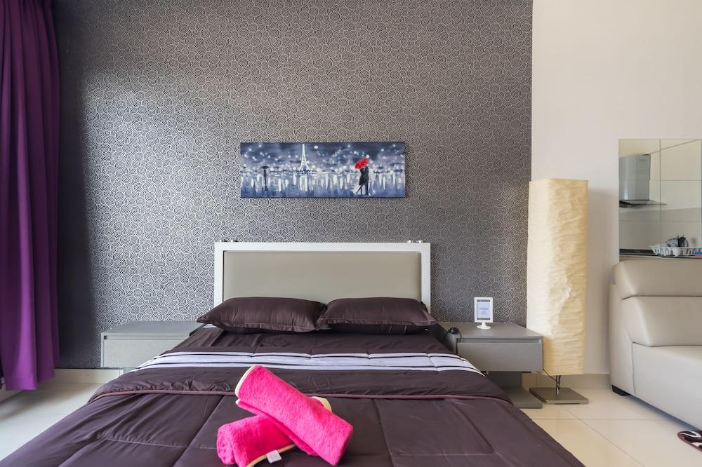 Comfort Zone Premium Guesthouse Evo1