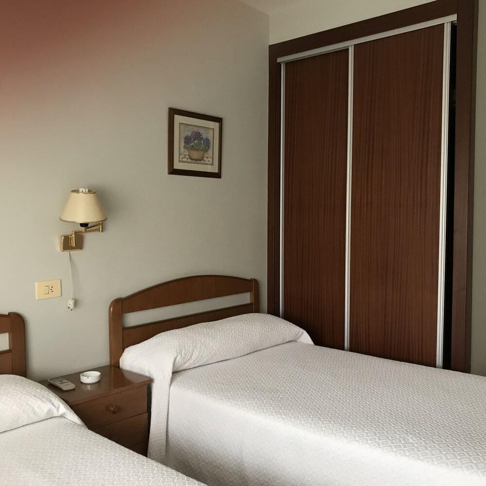 Hostal Restaurante Marino