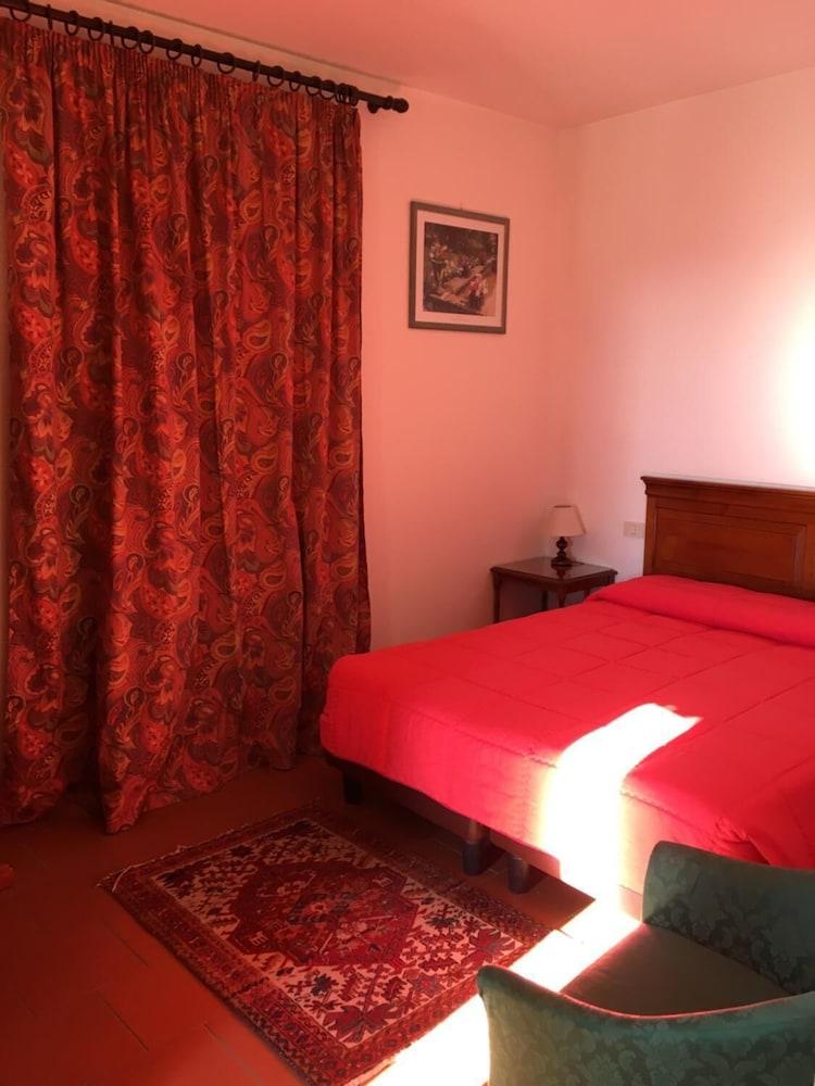 Affittacamere Villa Bagno Santo