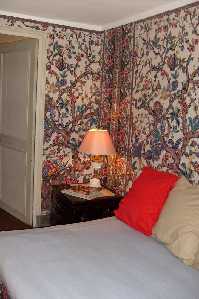 Château De Serrigny