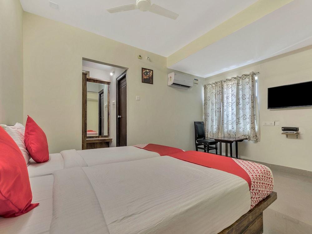 OYO 11969 Lotus Grand