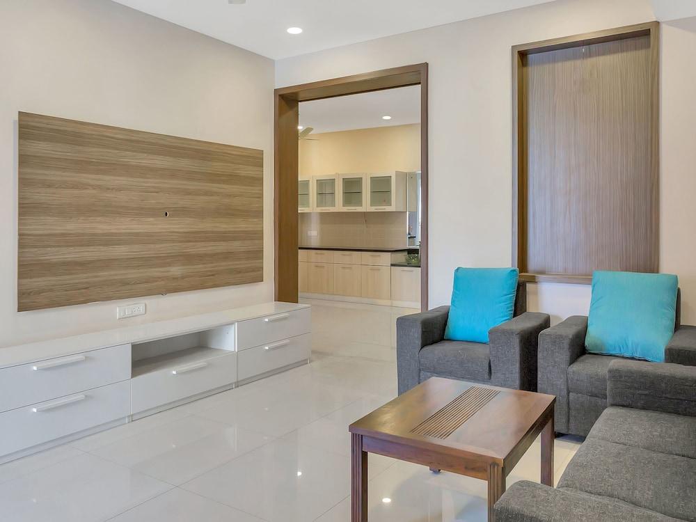 OYO 12663 Abode Platina