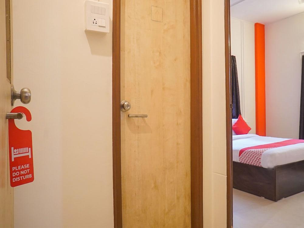 OYO 12723 Hotel D Villa