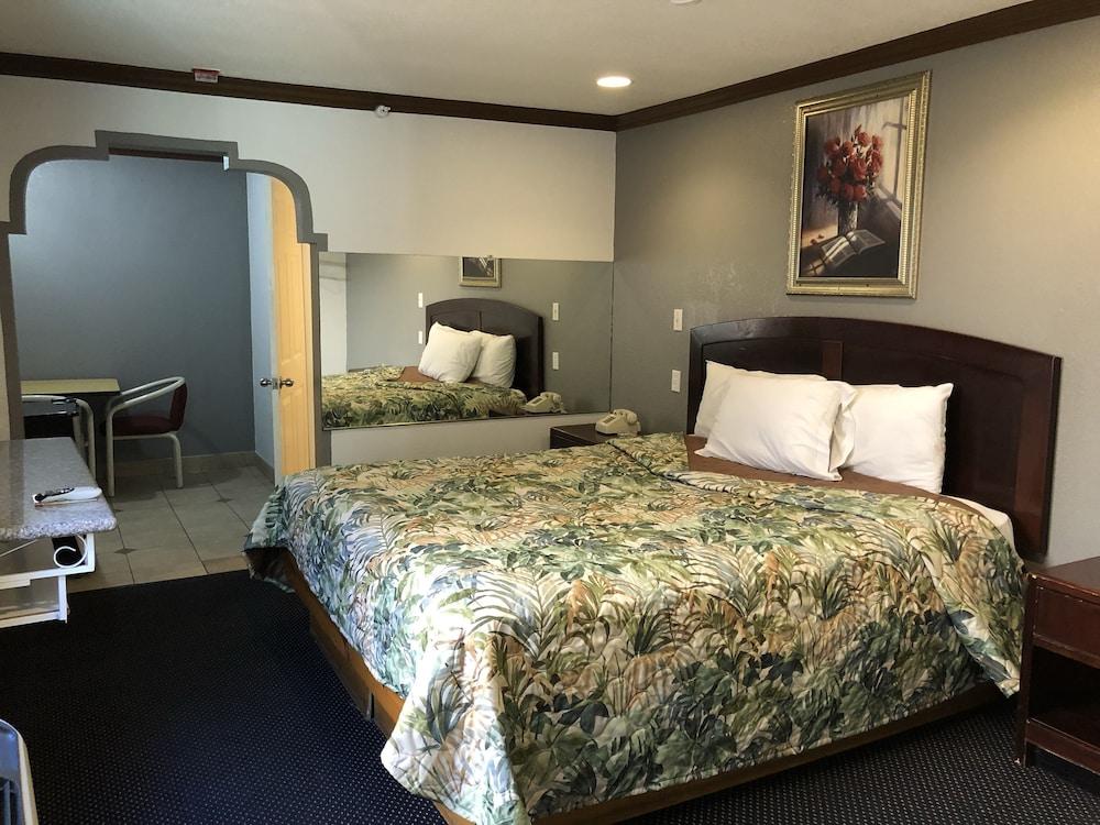 Starlight Inn Valley Blvd