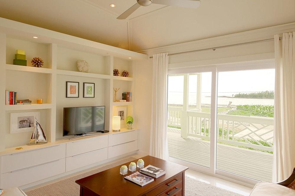 Anchor Point Apartments