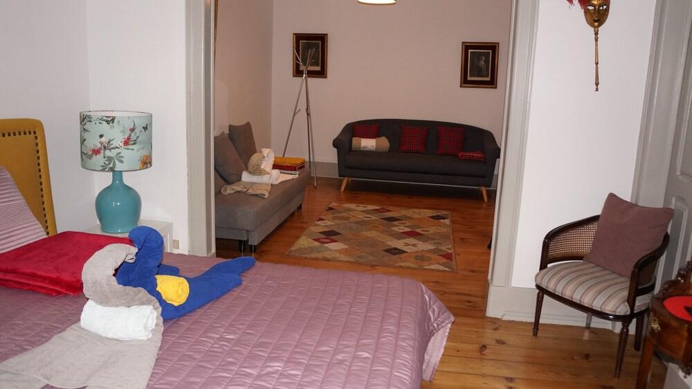 White and Grey Lisbon - Hostel