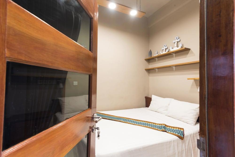 Charlies Shack Lombok