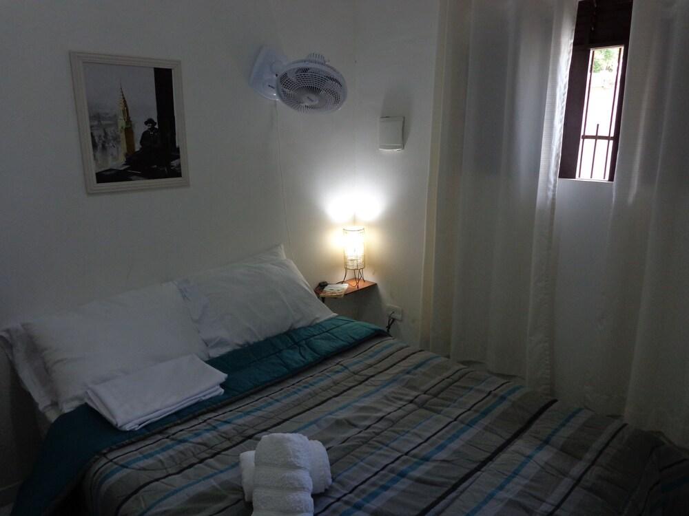 Casa do Mochileiro Airport Hostel