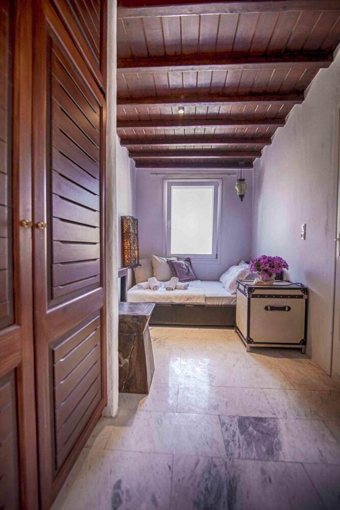 Lolita Sunset view villa