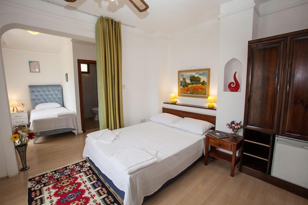 Papermoon Hotel & Aparts