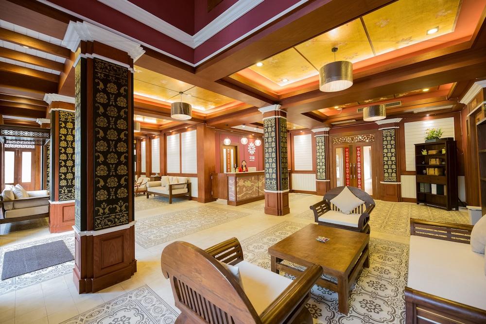 Floral Hotel Thapae Gate Chiangmai