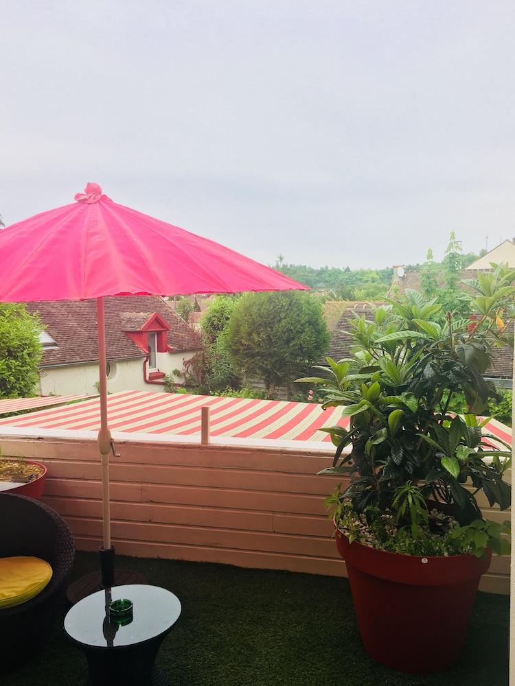 Châteaux Demeures Hôtels     Le Cheval Noir