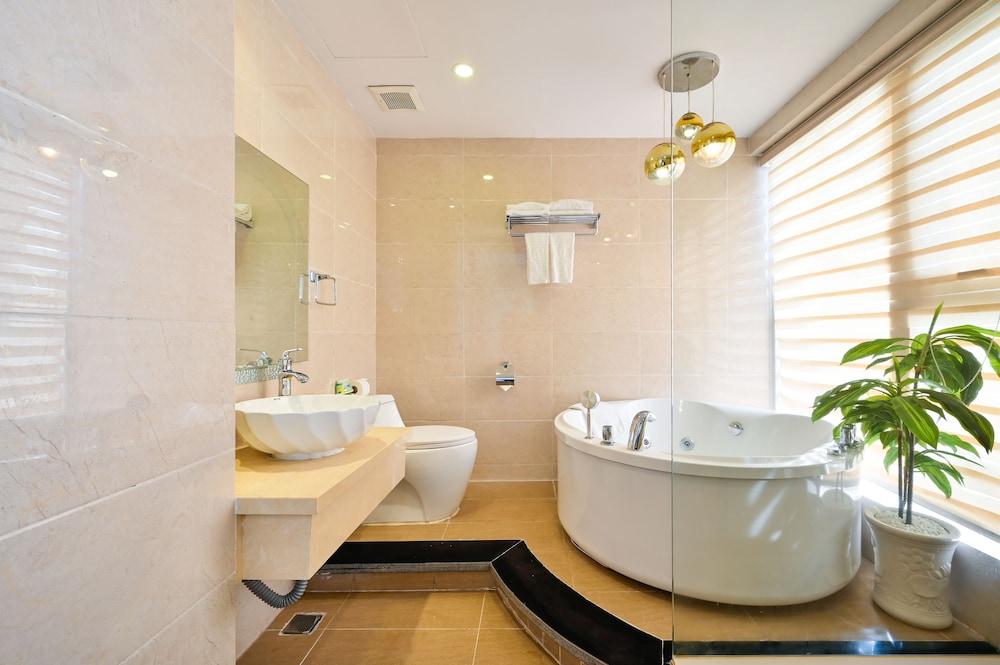 Cicilia Saigon Center