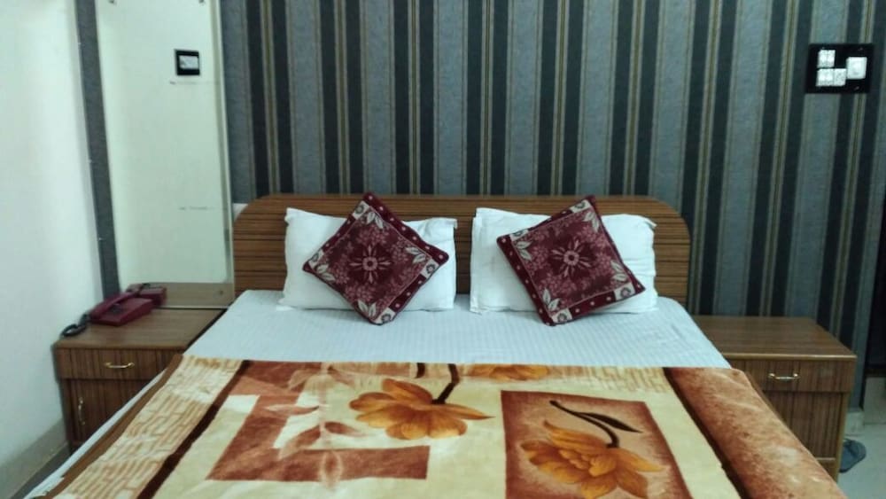 Hotel Awaas Corporate Inn