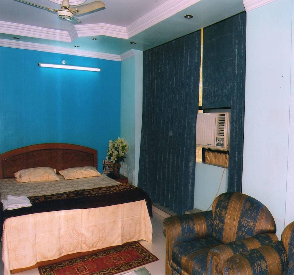 Hotel Galaxy International