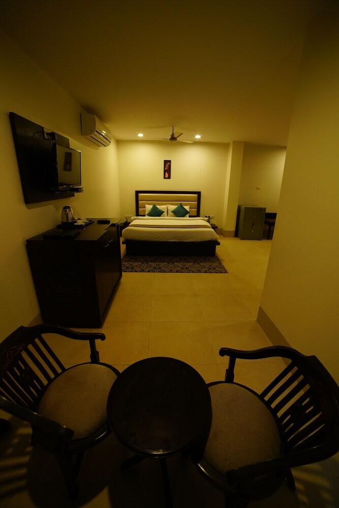 Angel Resort Sikar Highway