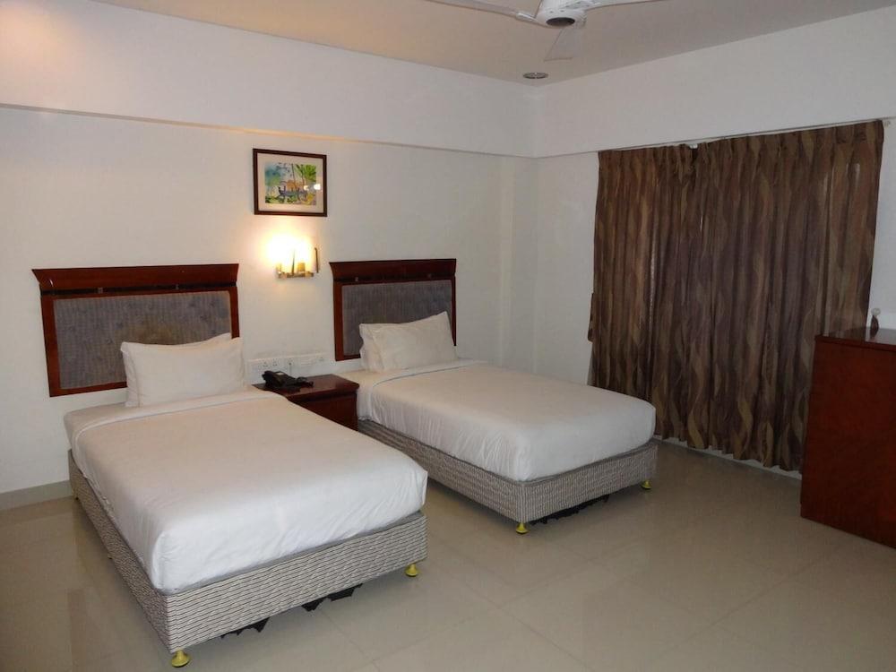 Hotel Kunnathan Residency