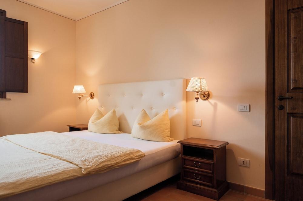 Poggio Antico - Suites and Breakfast