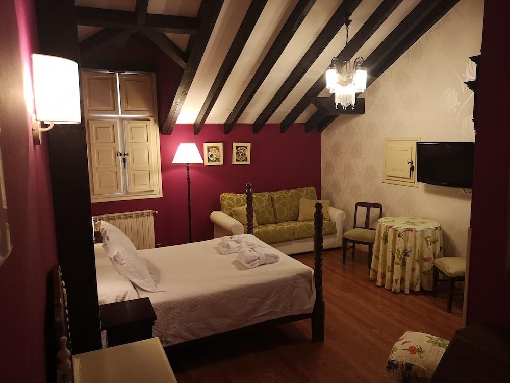 Posada Torre del Milano