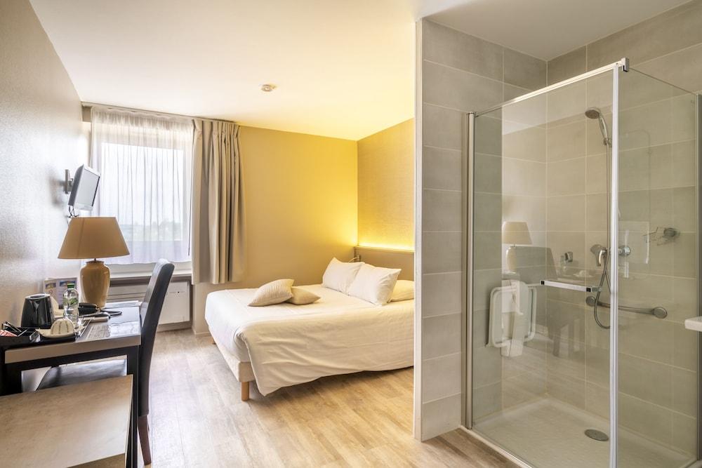 Cit' Hôtel la Pyramide