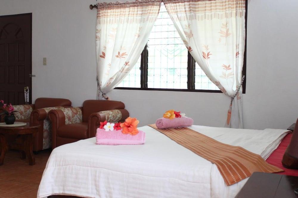 Bonita Oasis Beach Resort