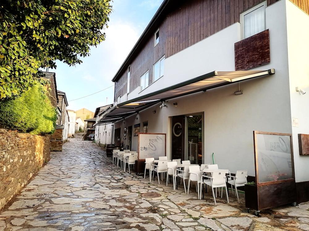 Pensión Casa Cines Restaurante