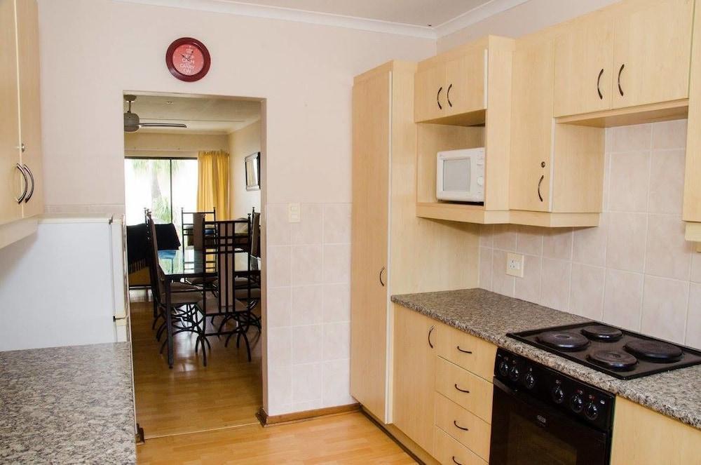 Goulden Street Guest House