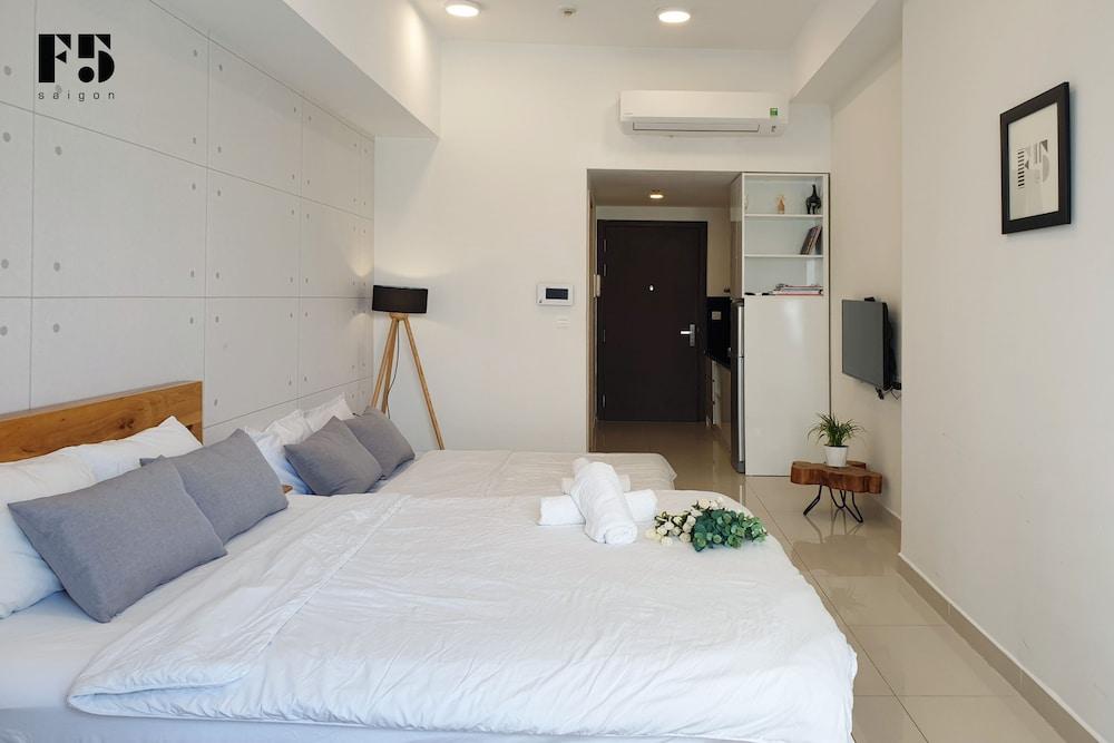 F5 Saigon Luxury Studio