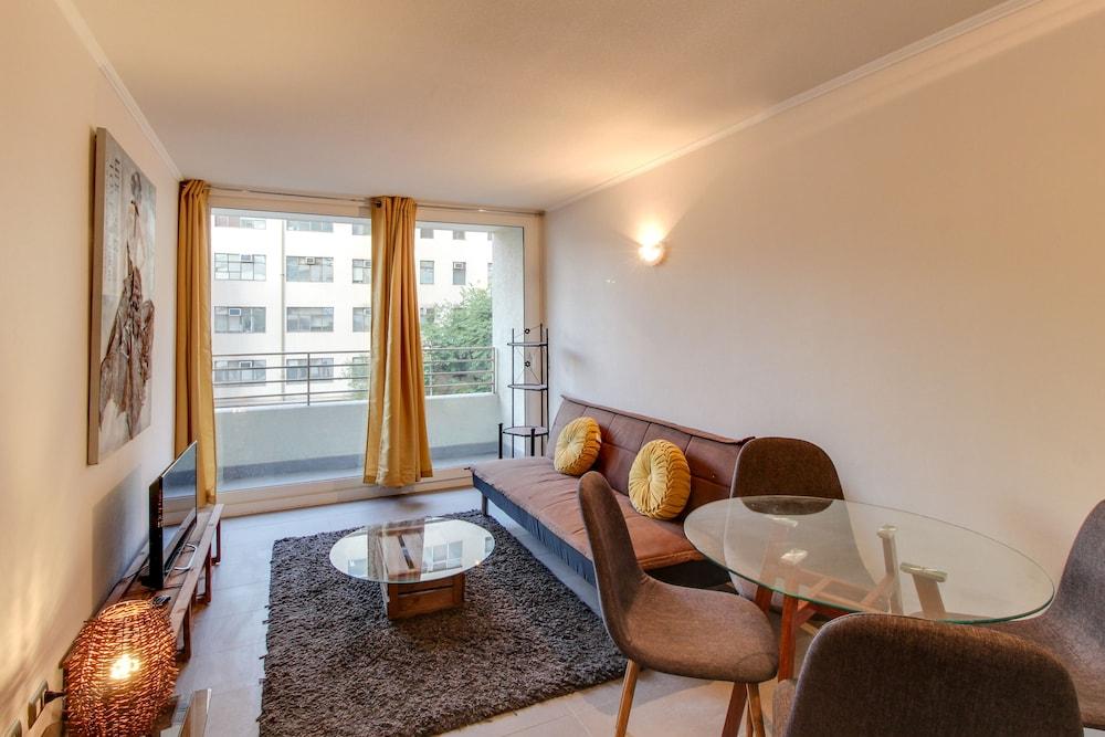 Apart en Chile Rosas 1339