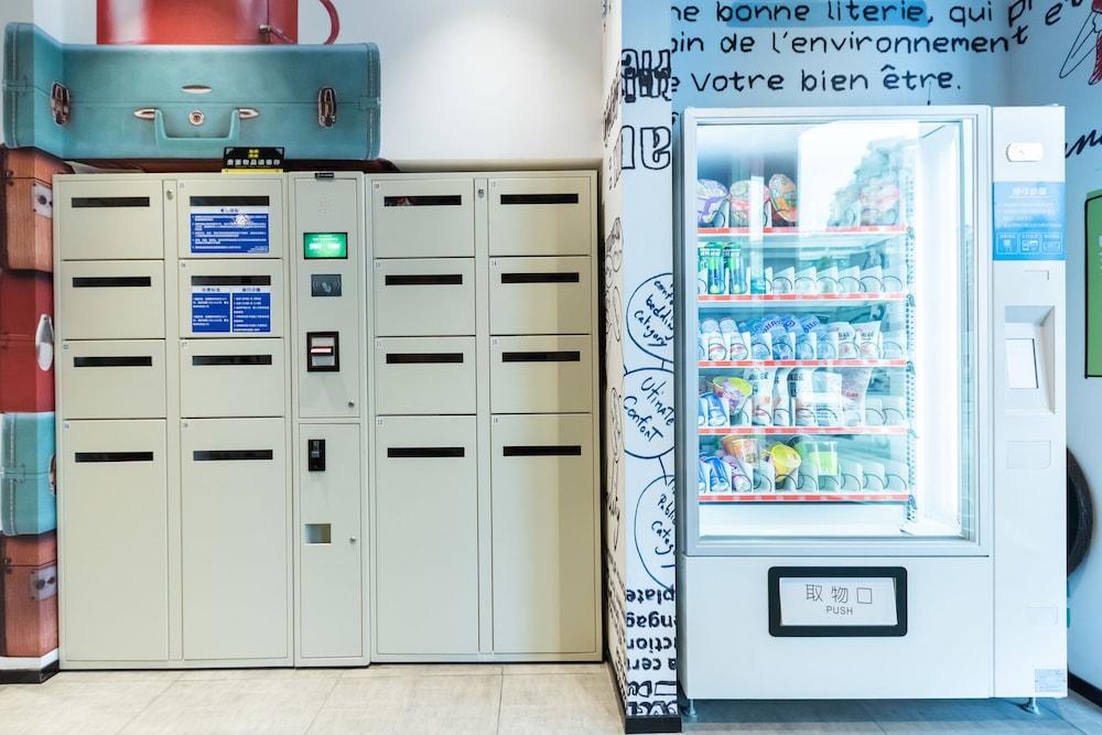 Ibis Shanghai Changshou