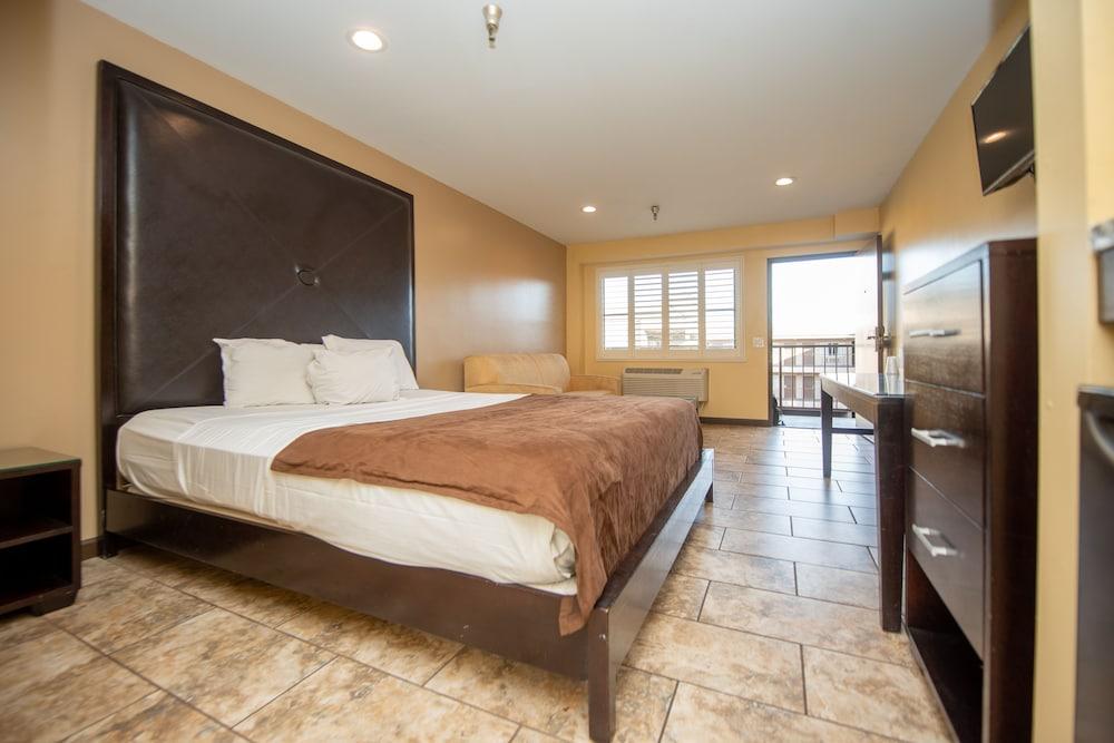 Casa Bella Inn - Huntington Park