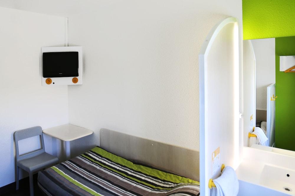 hotelF1 Orange Centre Échangeur A7 A9