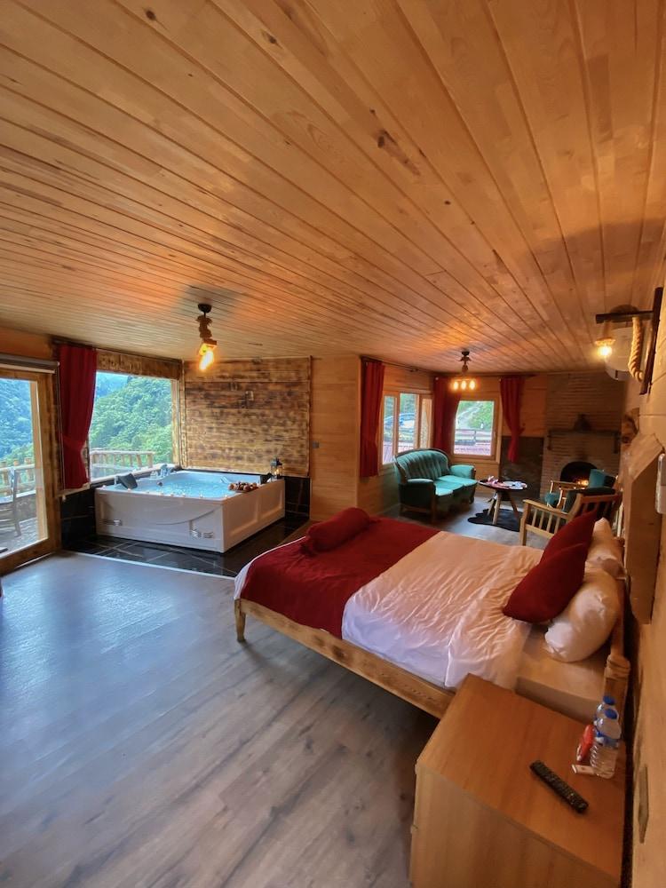 Seyr-i Cennet Dag Evleri