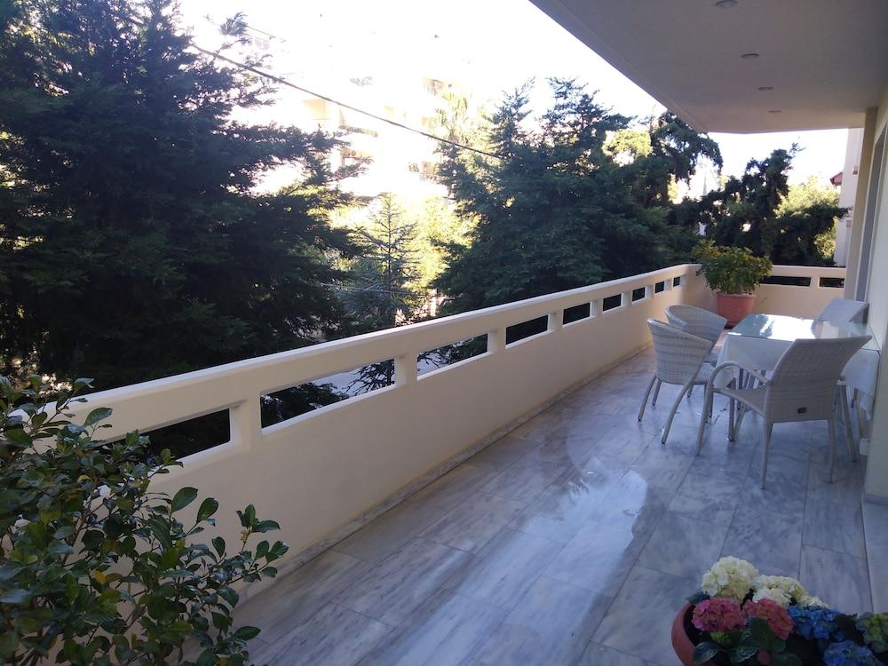 Classic Lux Apt Athens Riviera