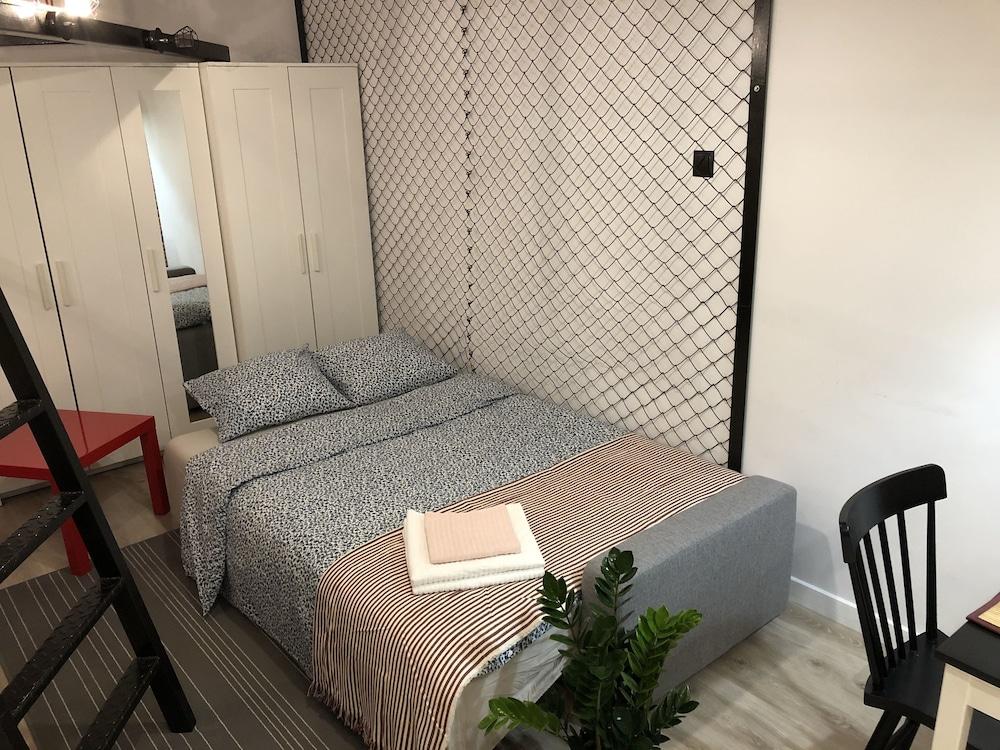 B&A Apartments Central