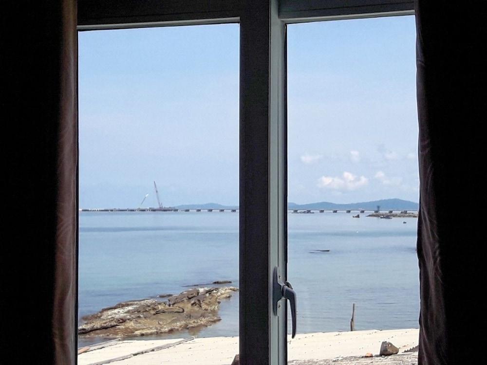 Love Sea Guest House