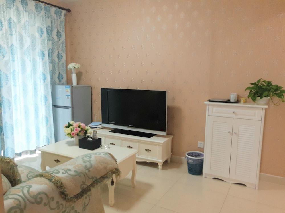 Bai Li Deng Apartment