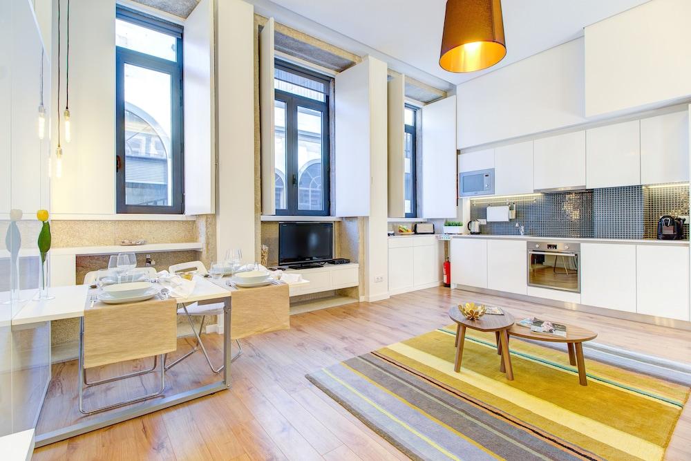 Design Flat in Porto Downtown