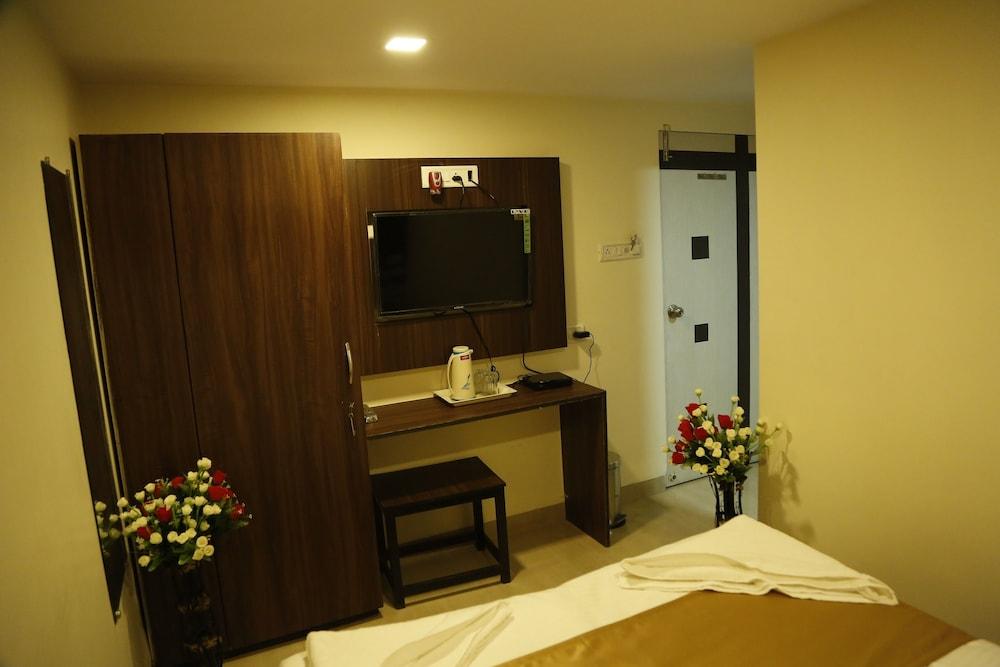 Hotel Royal Onix Mumbai