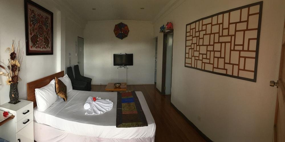 Tagimoucia House Hotel