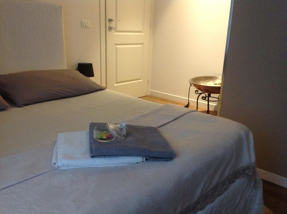 St. Peter's Luxury Rooms